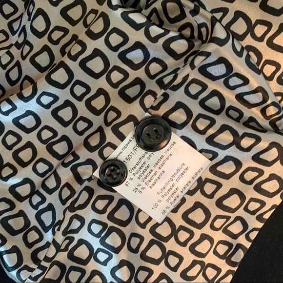 Nicowa Black Blazer/Skirt Suit Set - Picture 5 of 6